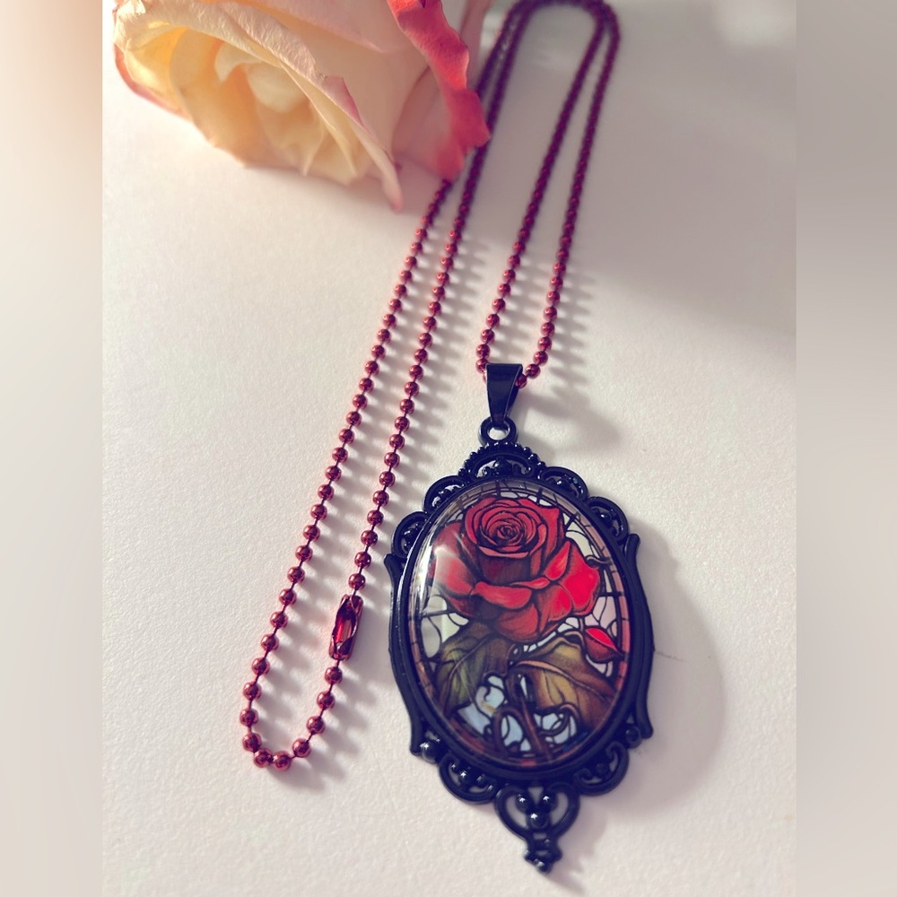 Necklace Gothic Framed Red Rose Black Metal oval 2.75” pendant 22”Red Ball chain - Picture 2 of 9